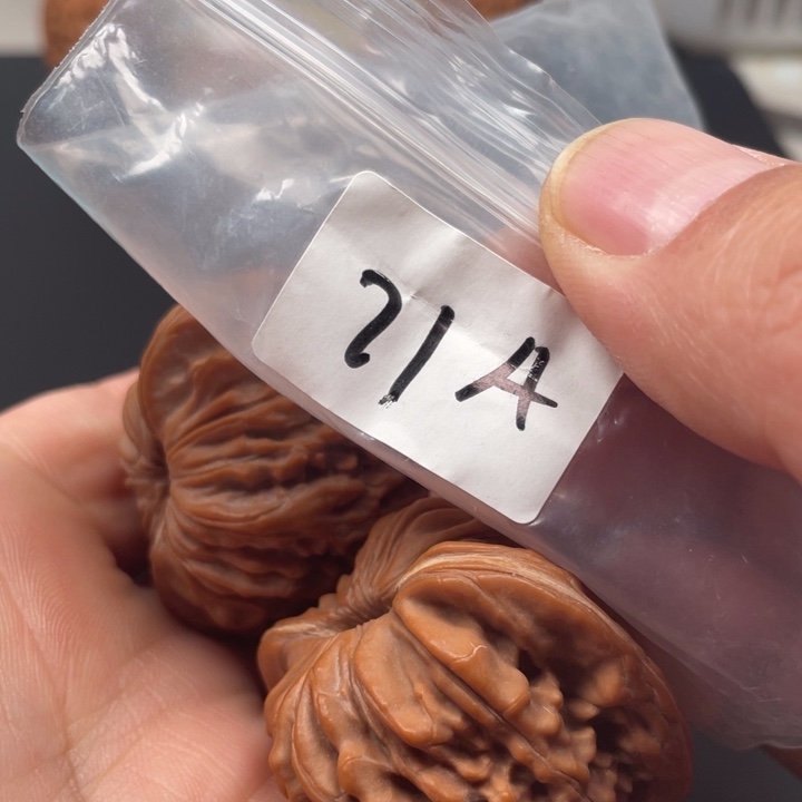 文玩核桃吊坠小***啦篓子43