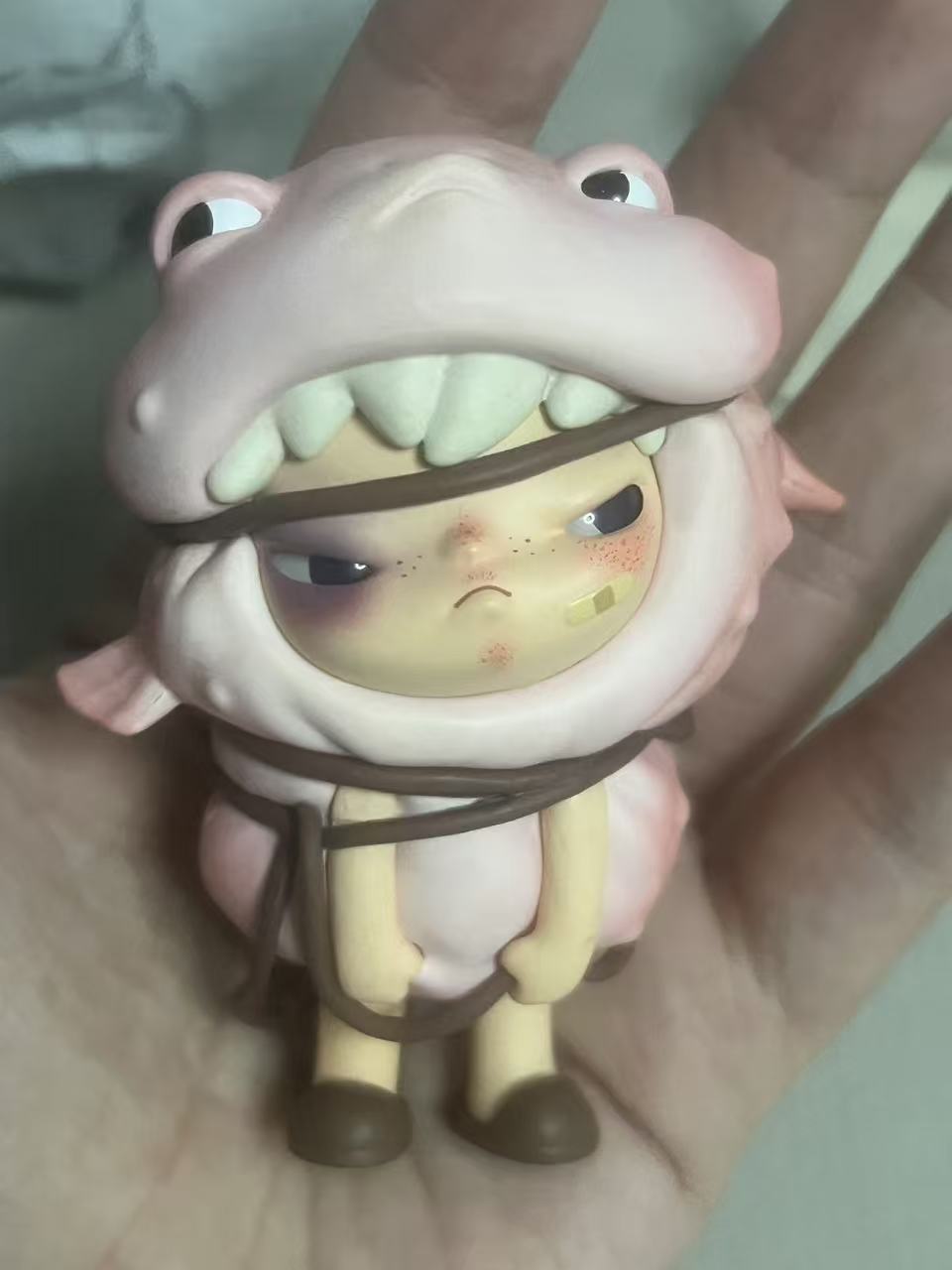 别靠近我