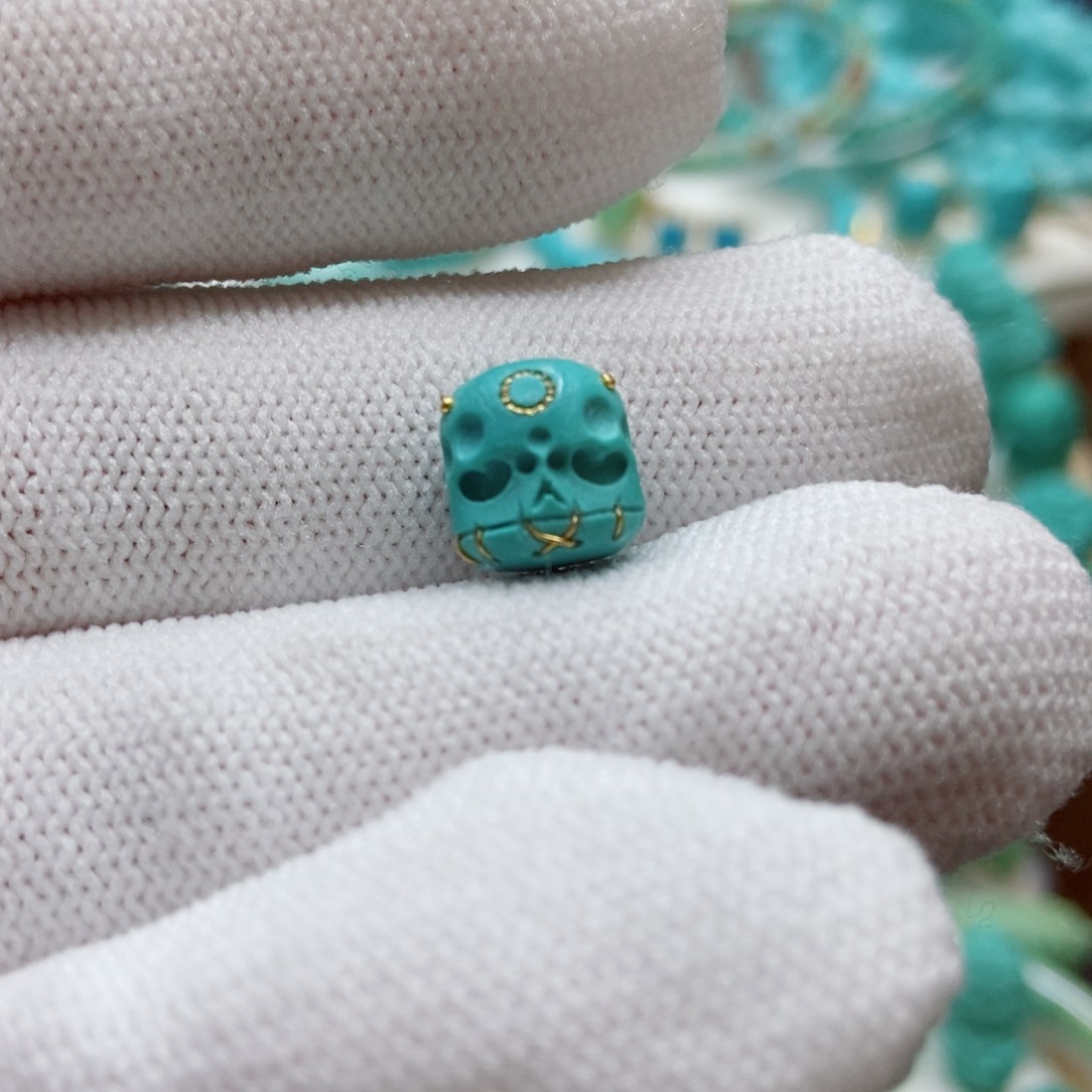 绿松石珠子未镶嵌