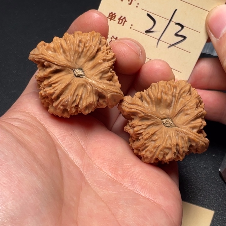 文玩核桃把件南疆石43尺打底发213