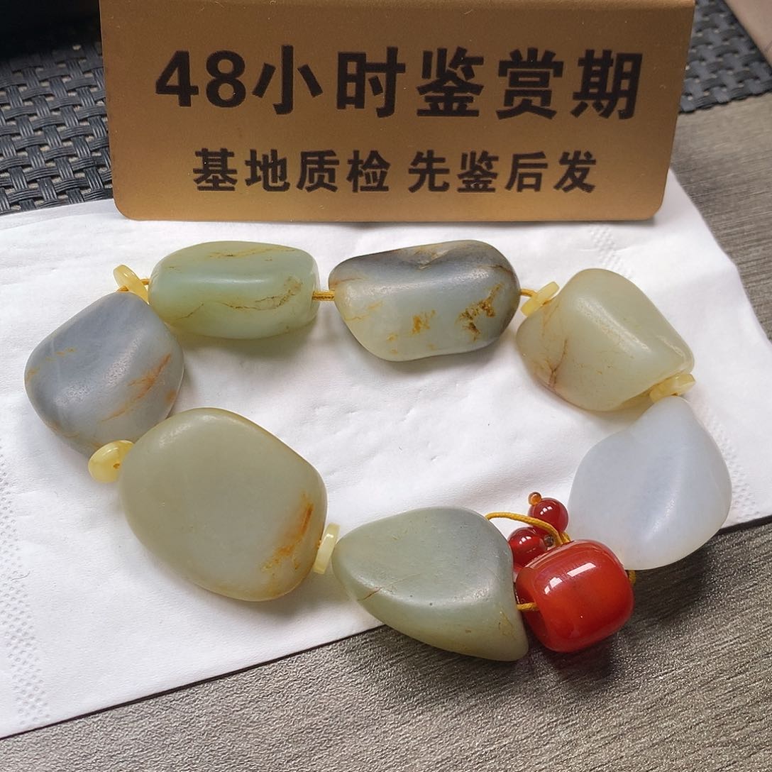 颈饰未镶嵌和田玉籽串