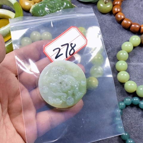 未镶嵌蛇纹石玉手链