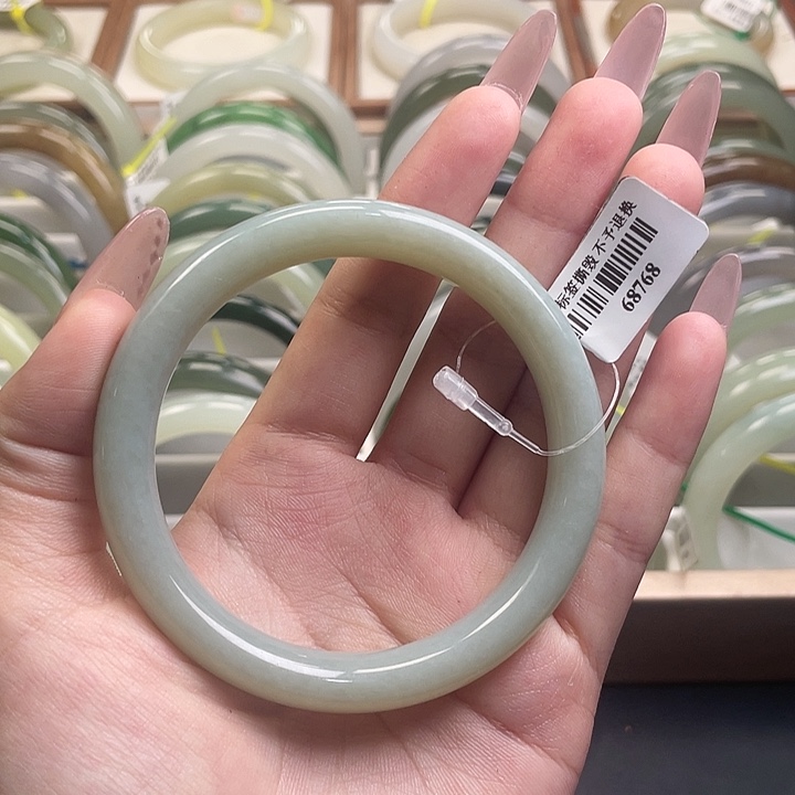【闪购商品】未镶嵌手镯和田玉