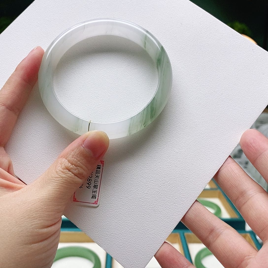 石英质玉手镯未镶嵌58.5