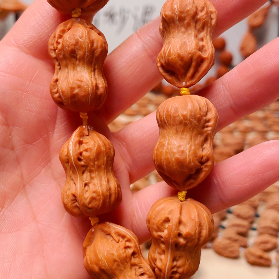 小***儿吊坠文玩核桃花生