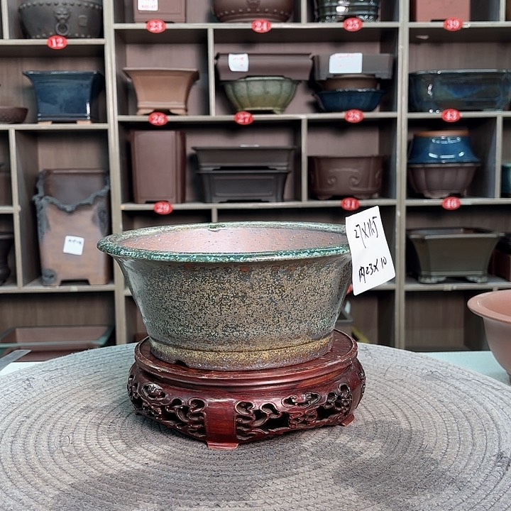 紫砂花盆用****8紫砂的颜色很好看呀