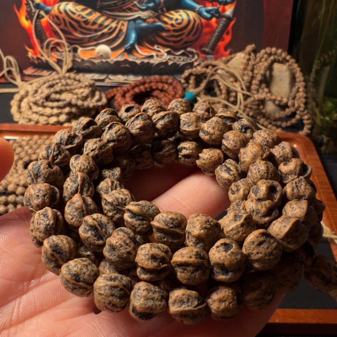 此***销柏香籽/百香籽吊坠