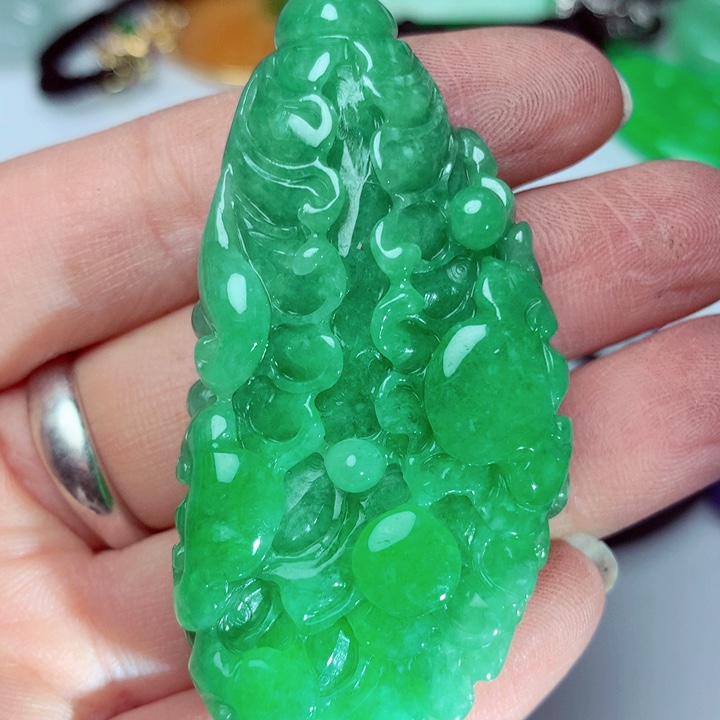 翡翠吊坠(不含链)未镶嵌