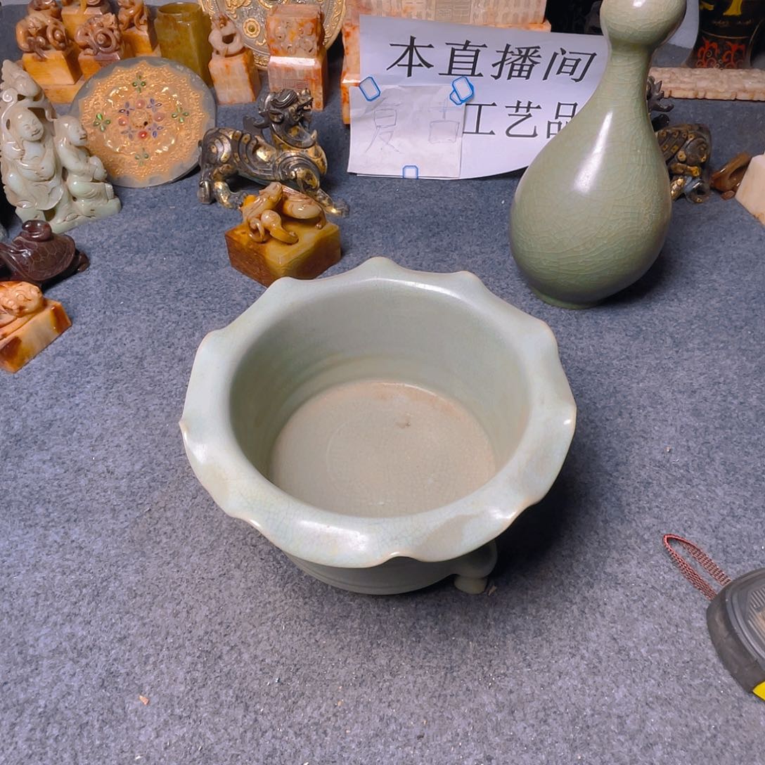 缸坎坎坷坷地走过每