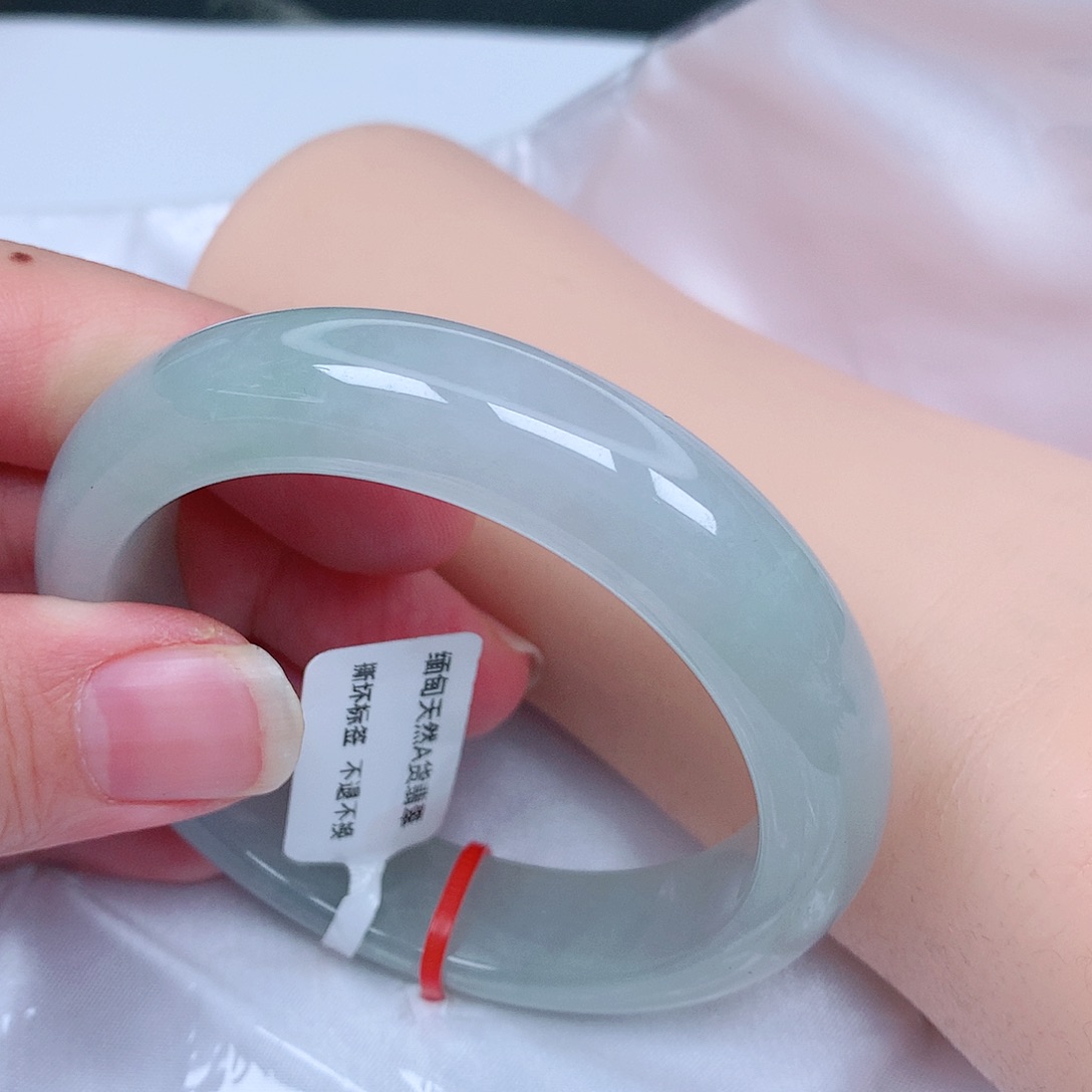 【闪购商品】翡翠手镯未镶嵌，53