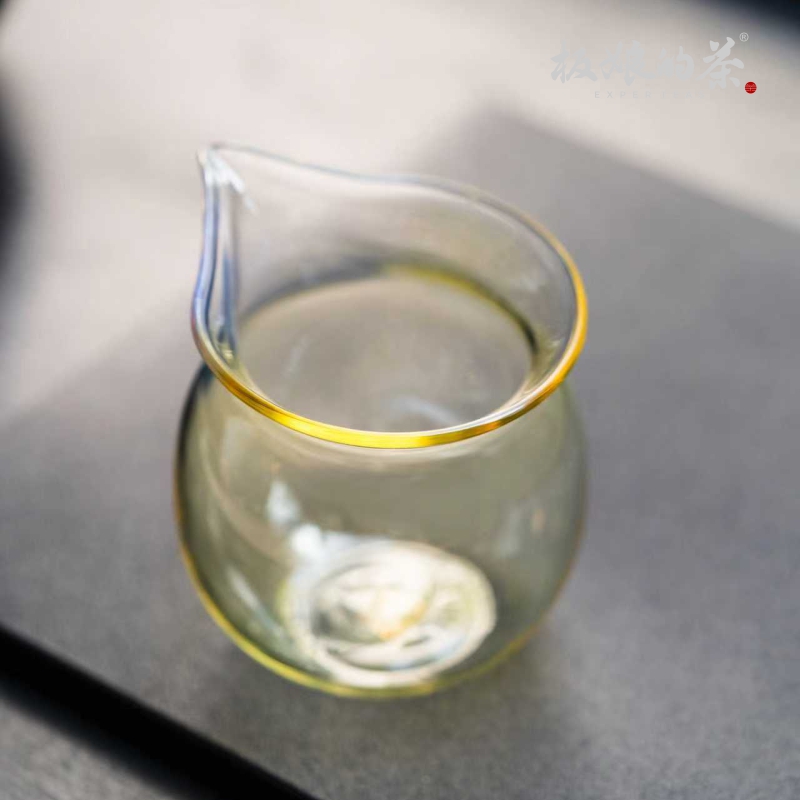 板娘的茶 晶焱·公杯 彩轩金粉色公道杯全手工高硼硅耐热260ml网红