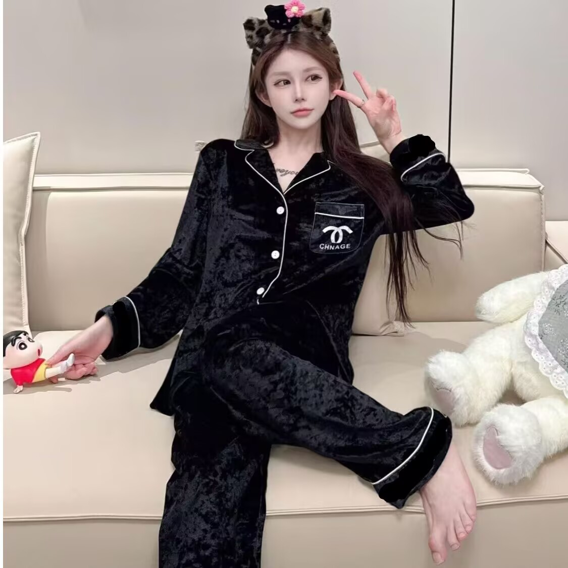 黑色金丝绒睡衣女2025秋冬新款简约小香风长袖长裤气质家居服套装