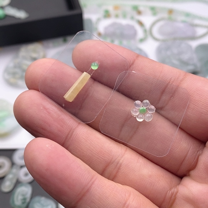 翡翠吊坠(不含链)未镶嵌0