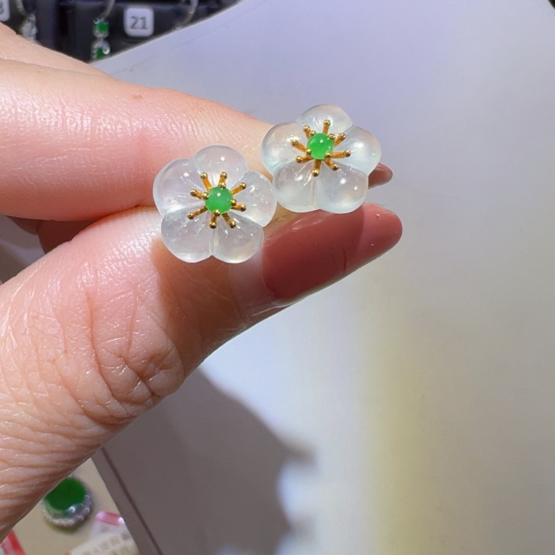 翡翠耳饰18K金镶嵌耳钉