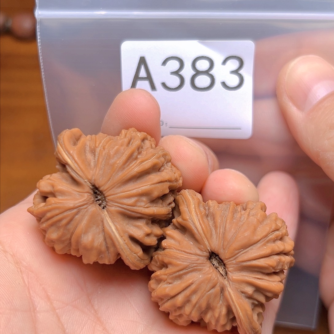 文玩核桃吊坠40➕四座楼