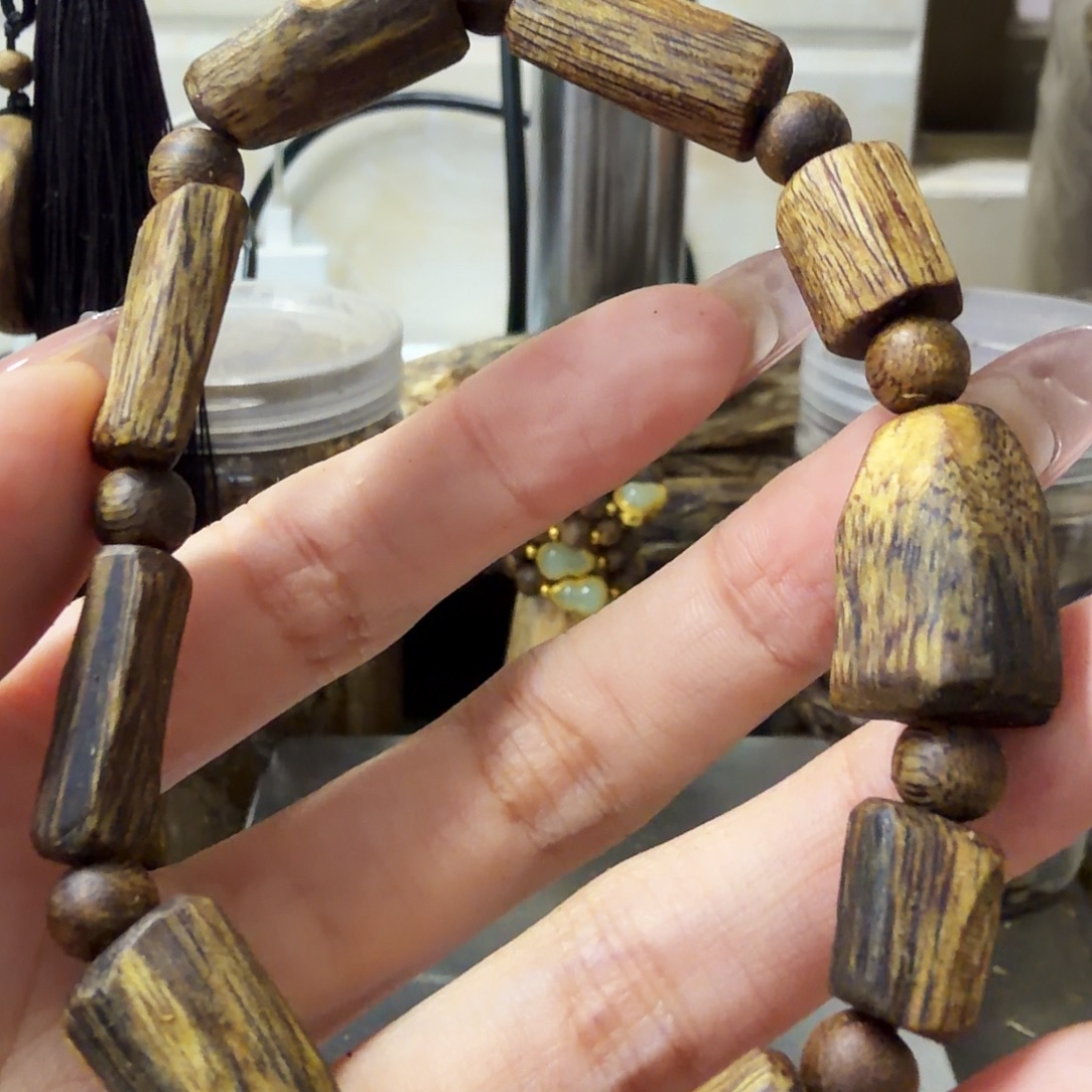 沉香碎屑沉香随型珠