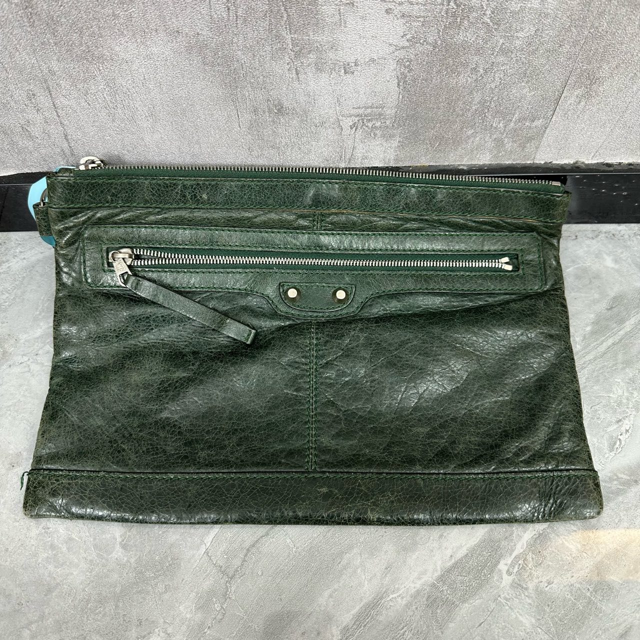 90新 Balenciaga/巴黎世家 机车手拿包墨绿色 皮质柔软