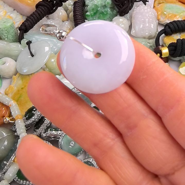 翡翠颈饰未镶嵌吊坠