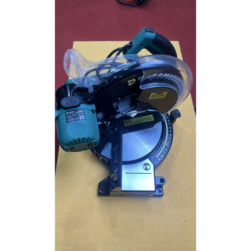 如图/绿色世达切割机