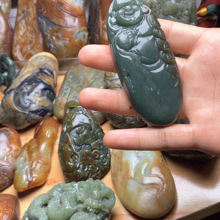 和田玉未镶嵌挂件