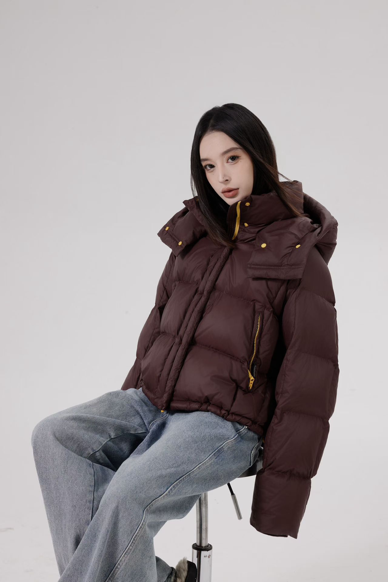 冬装女装糖果色撞色泡芙外套短款连帽酒红色小个子时尚新款羽绒服