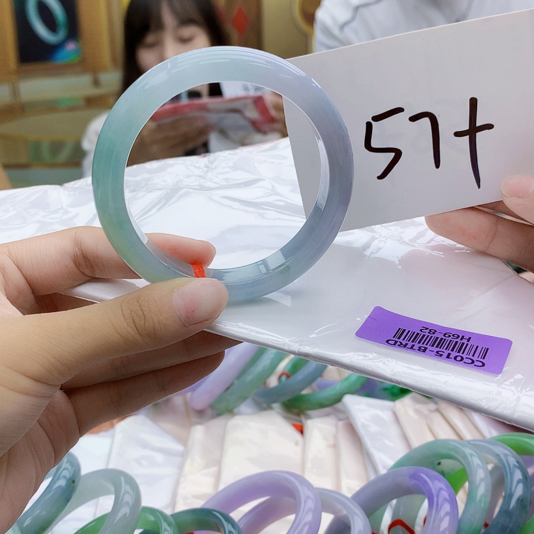 未镶嵌手镯翡翠jjj
