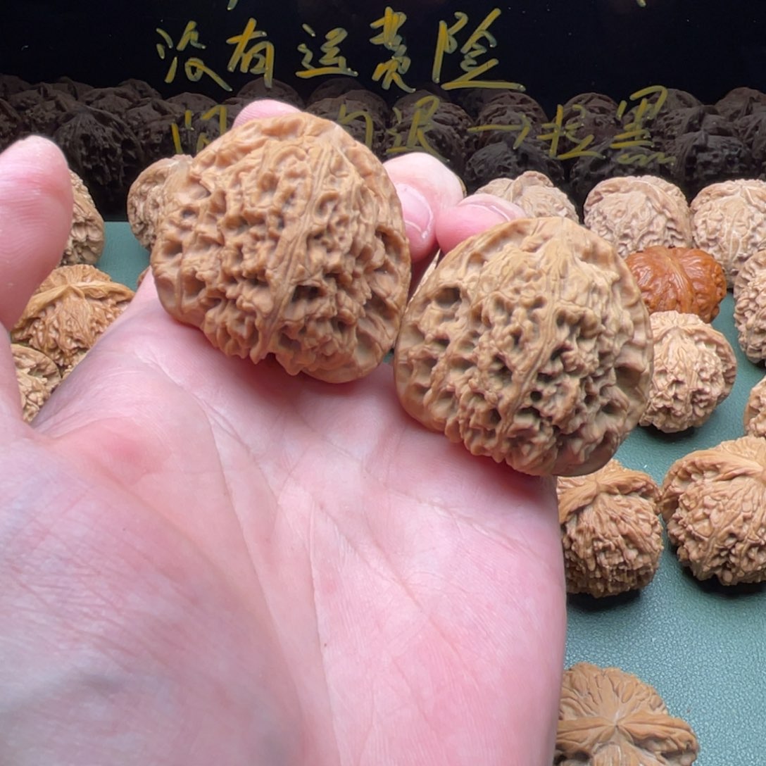 核桃把件42全品南疆石