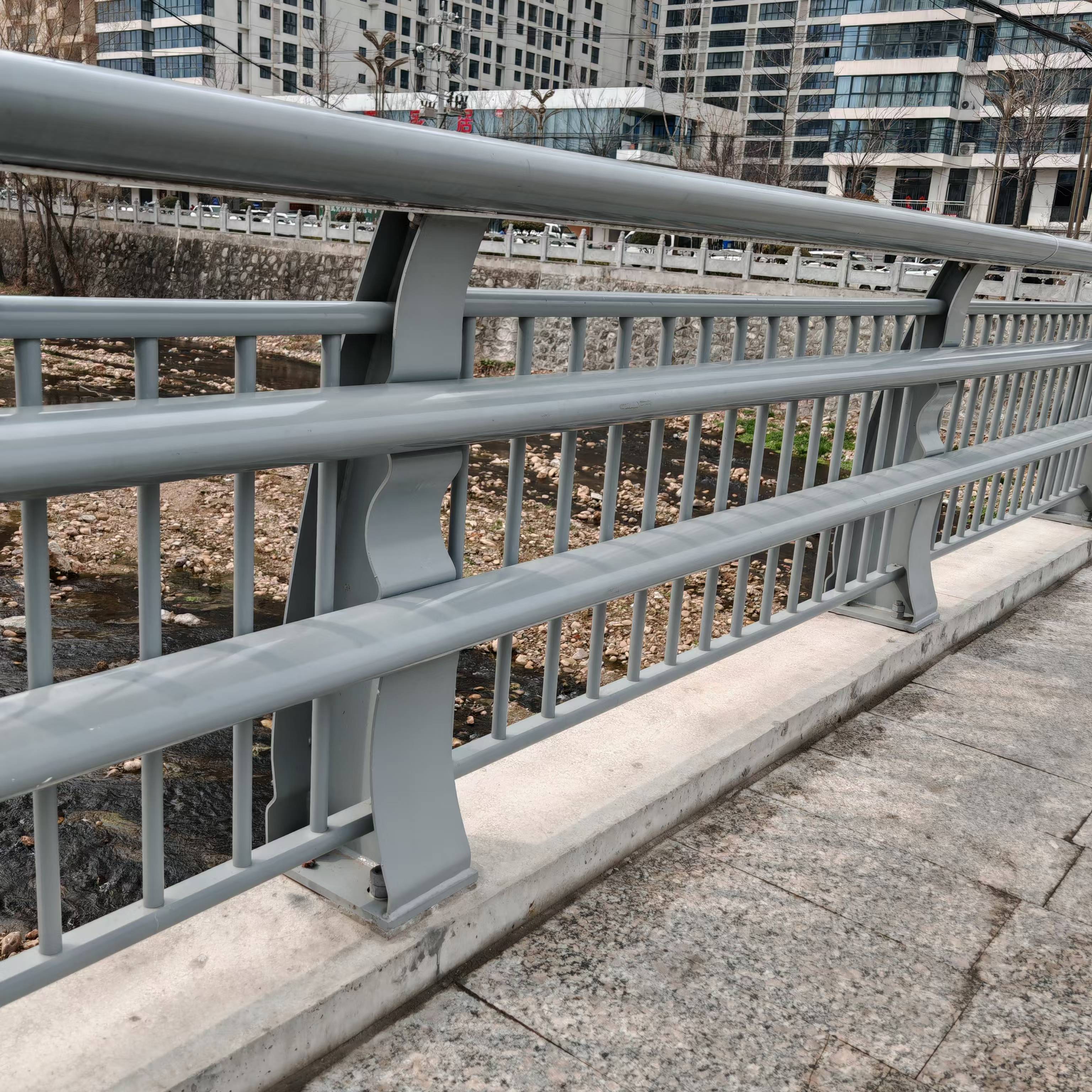 陕西西安防撞护栏不锈钢桥梁护栏河道景观人行安全围栏天桥隔离栏
