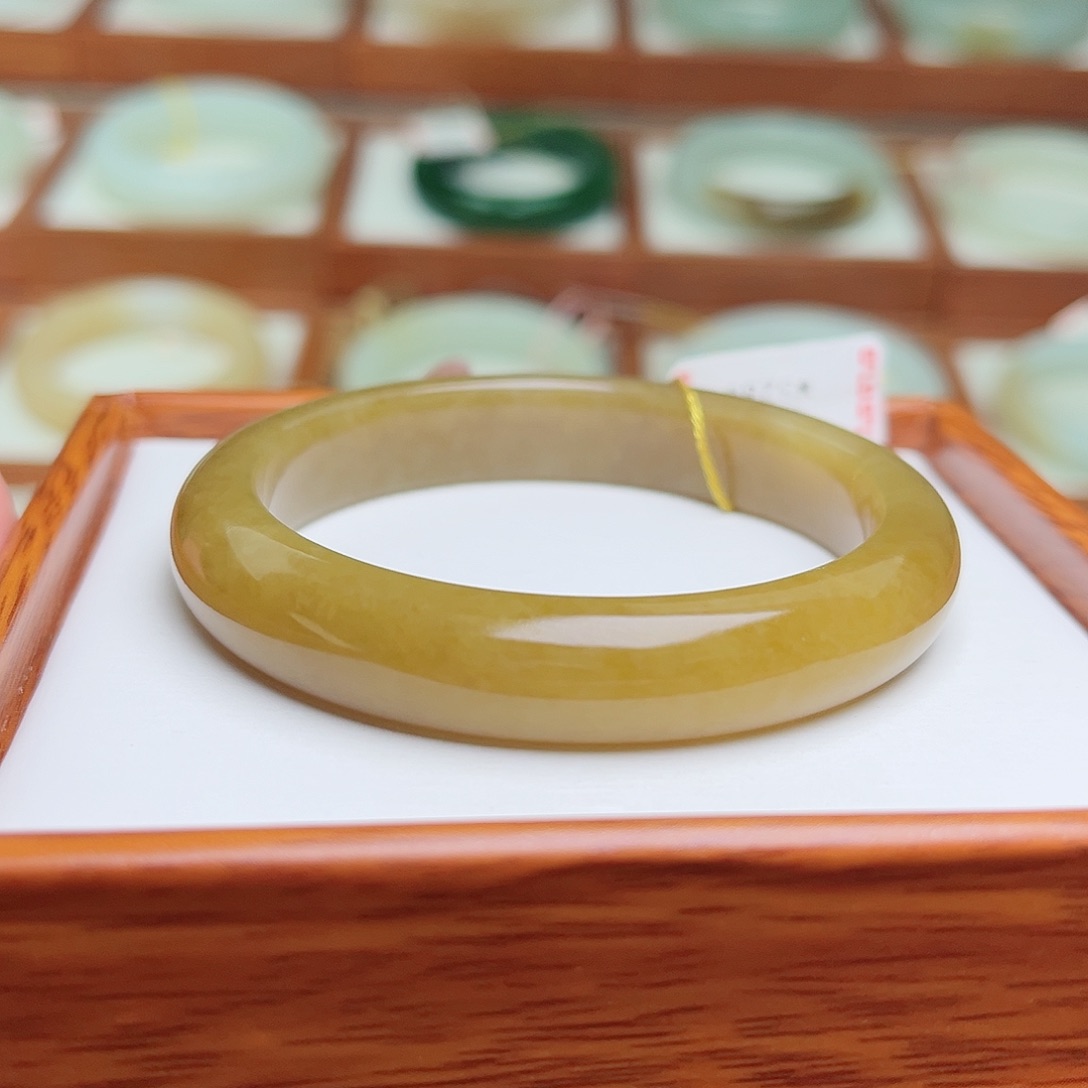 未镶嵌手镯和田玉53.3