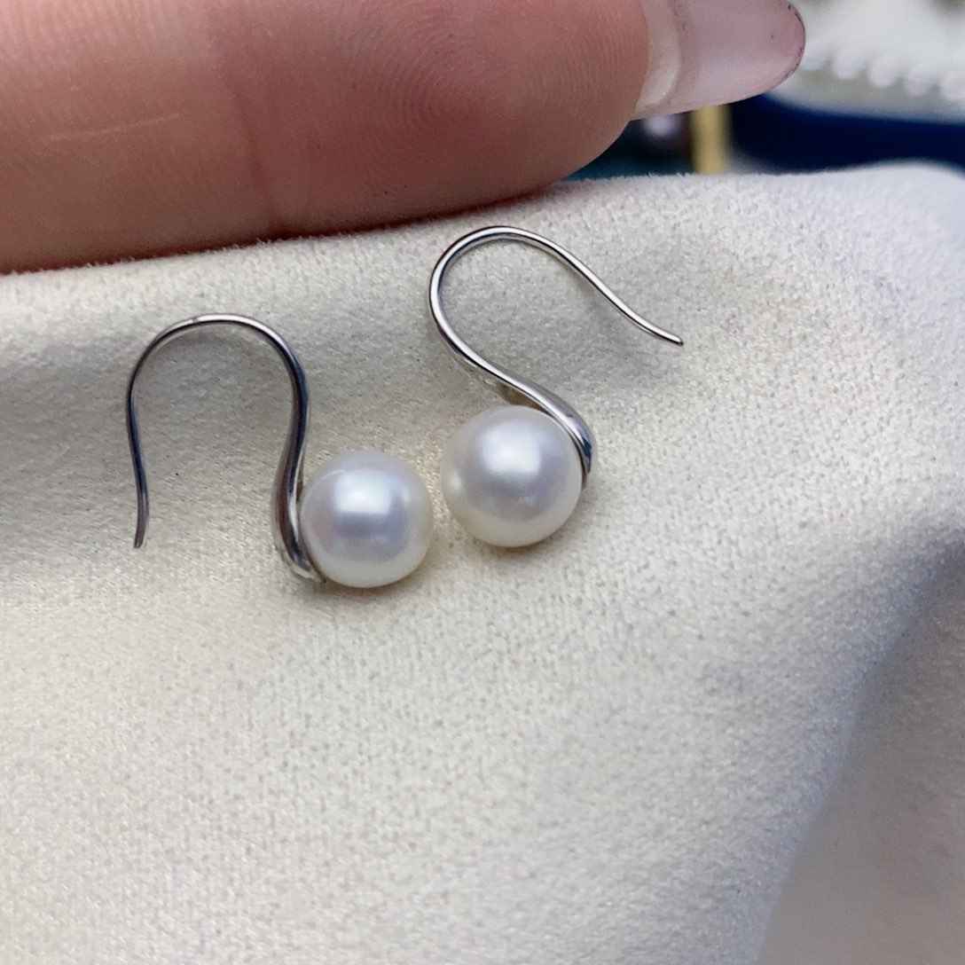【闪购商品】淡水珍珠耳饰银S925镶嵌29