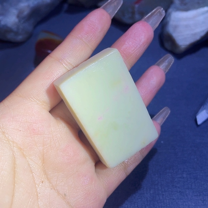 和田玉（糖玉）未镶嵌珠宝奇石