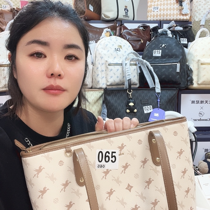 PVC包包包包包包包包包包