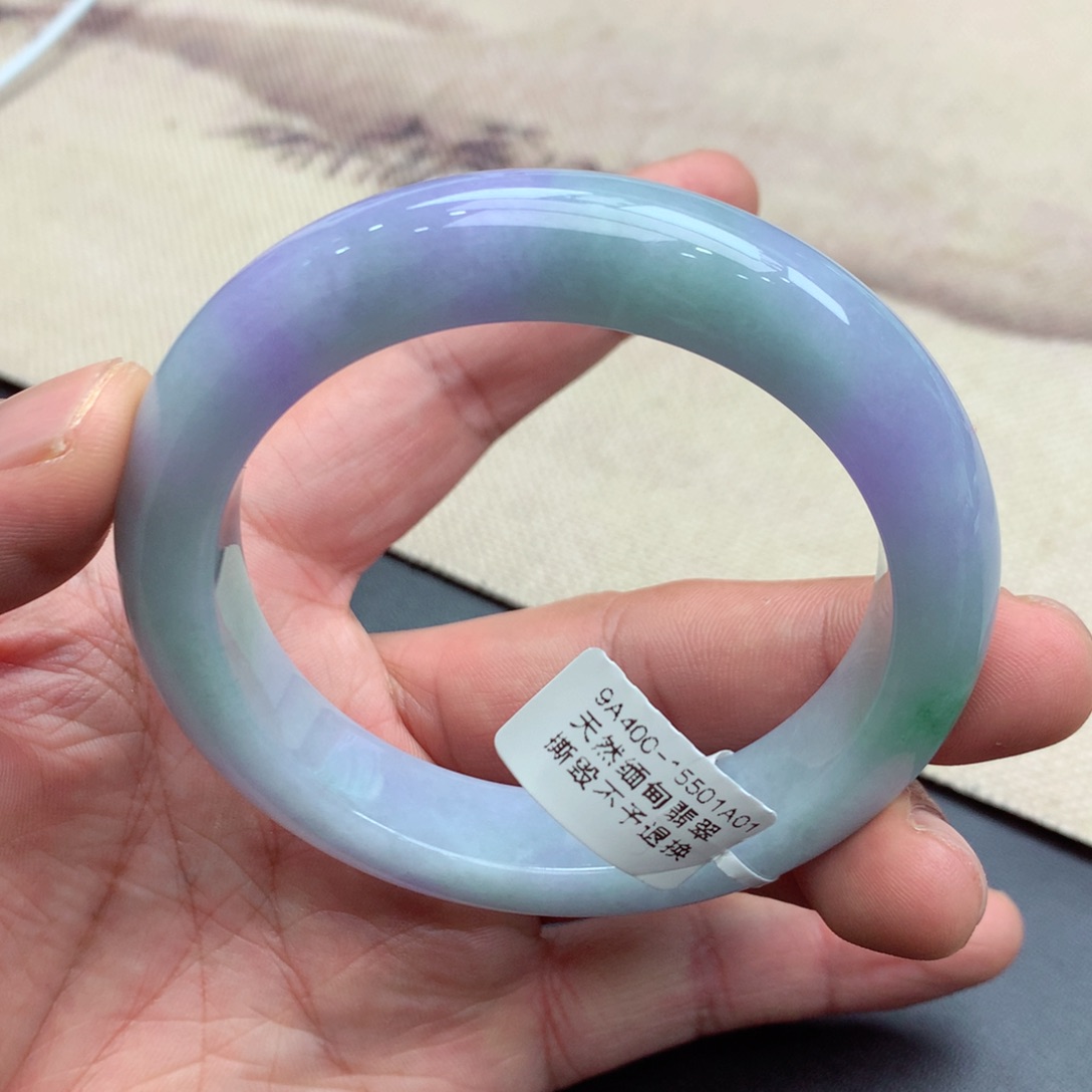 翡翠手镯未镶嵌缅甸翡翠