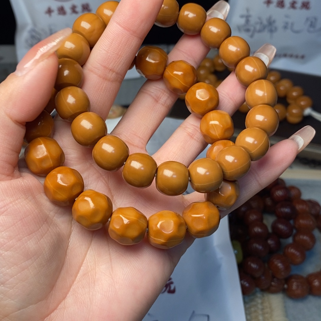 猴头核桃手串老型奶酪