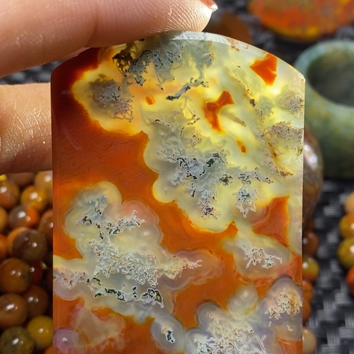 玛瑙/玉髓颈饰未镶嵌