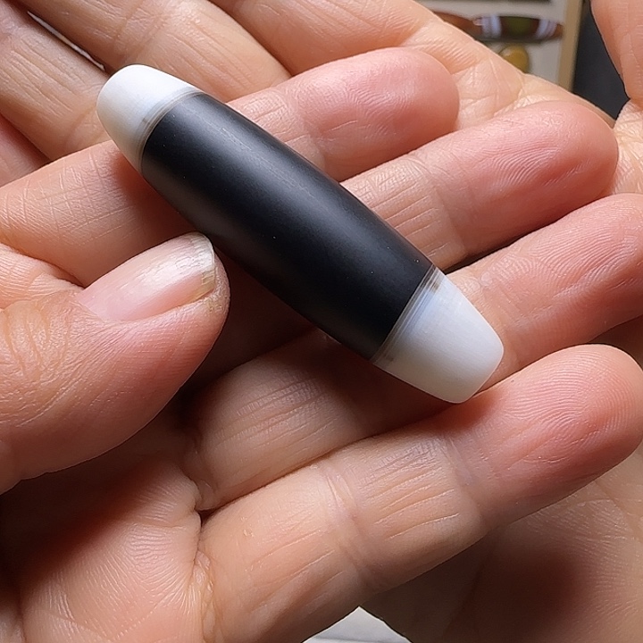 凯***子玛瑙/玉髓未镶嵌颈饰