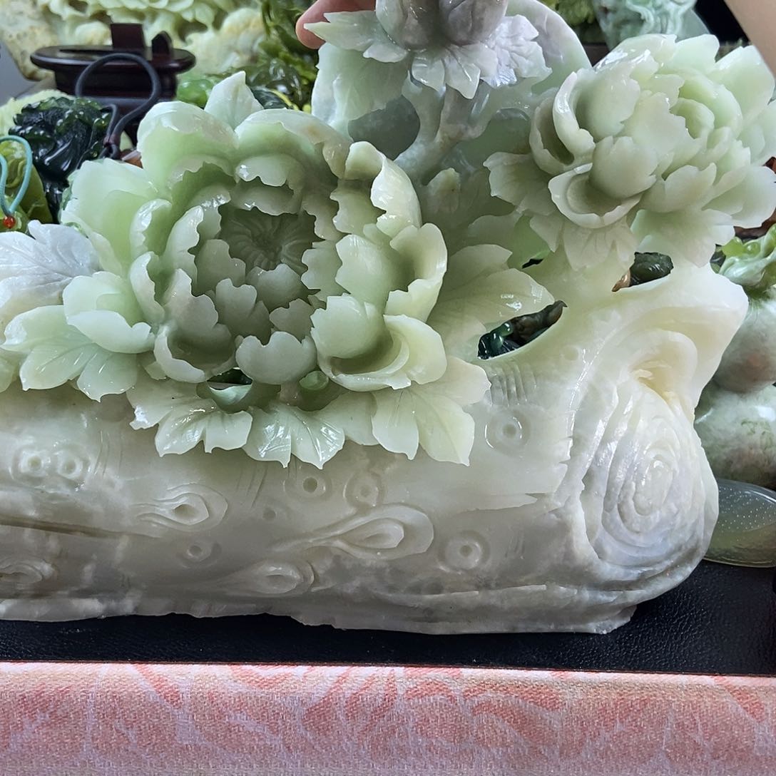 蛇纹石玉手把合金龙*