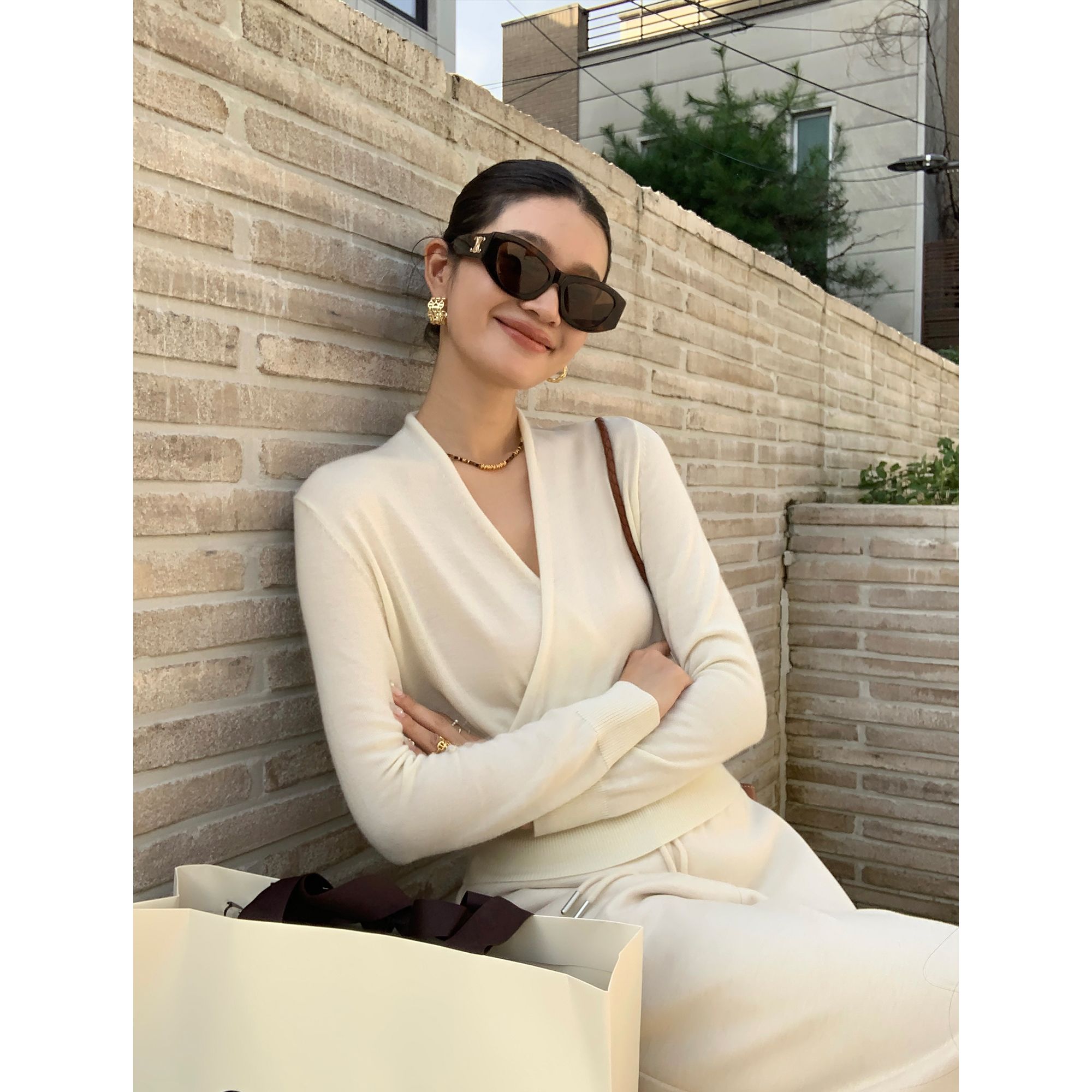 pusumede 结构美学 极简V领套头针织衫女宽松交叉设计感长袖上衣
