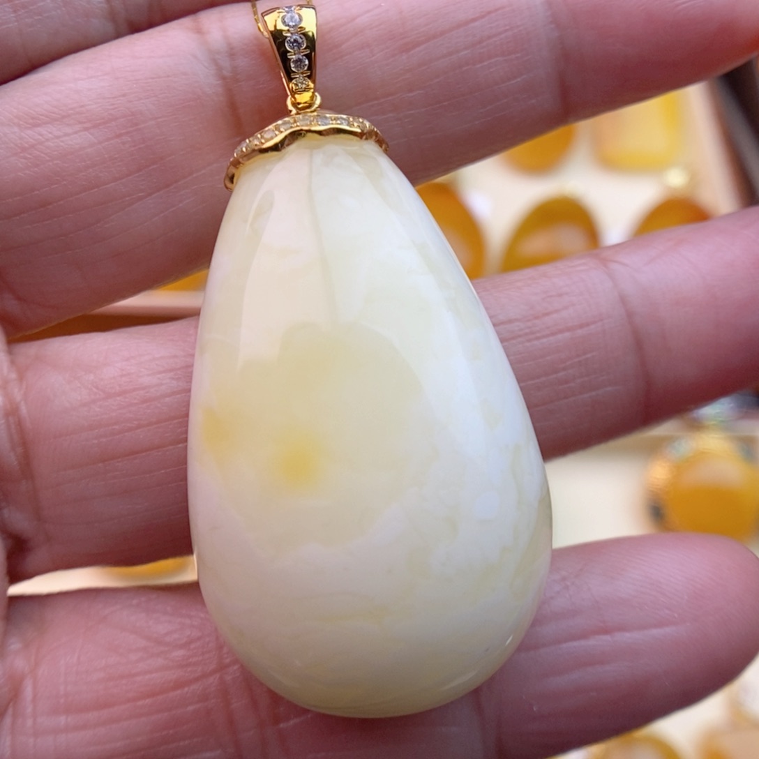 琥珀颈饰银S925镀金镶嵌