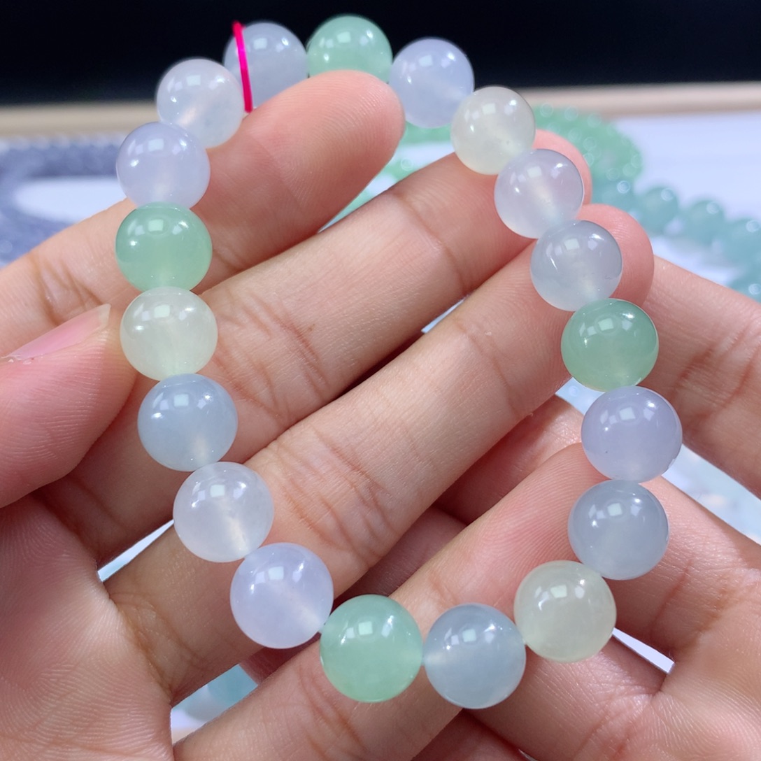 翡翠手链未镶嵌翡翠