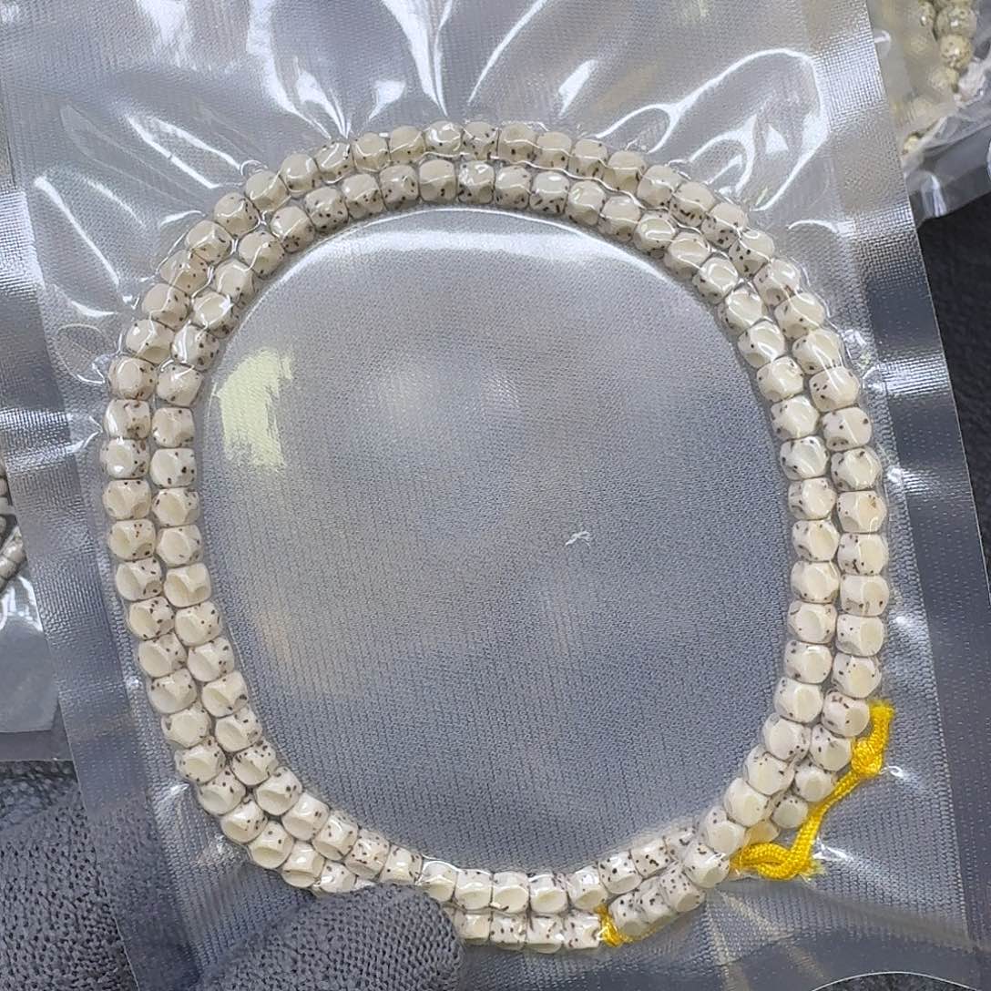 P***r星月菩提手串6*5原生态大留白巧克力无相