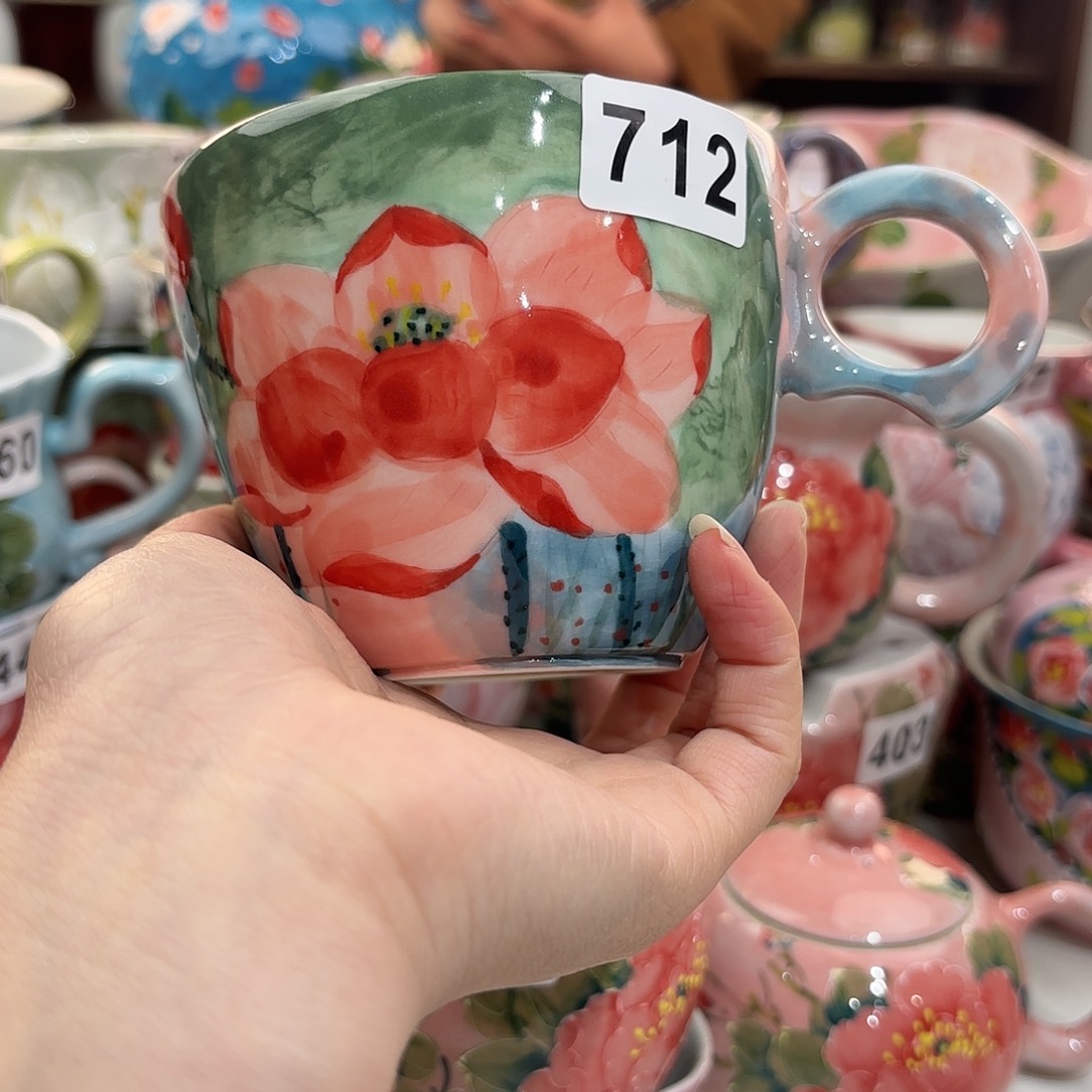 瓷片兔兔盖茨，兔兔