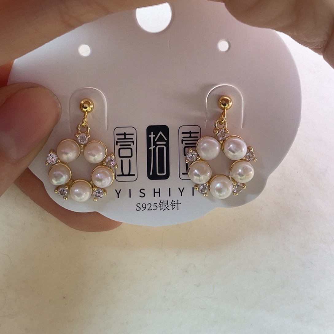 淡水珍珠耳饰未镶嵌