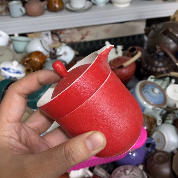 陶瓷艺术品及陶瓷壶