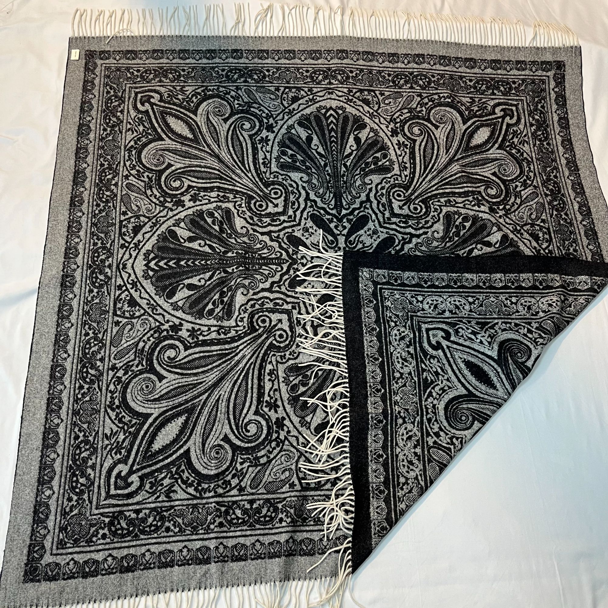 羊毛披肩- 墨卉织花  双面异色130*150cm围巾