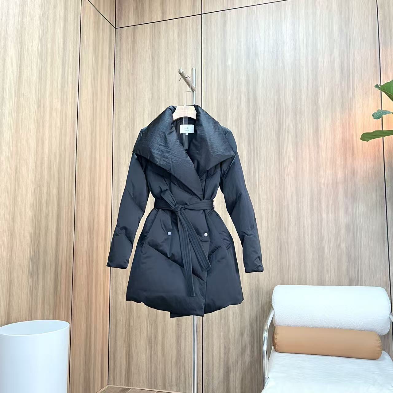 亦素秋冬新款简约气质显瘦百搭黑色中长款短款韩版女士鹅绒服