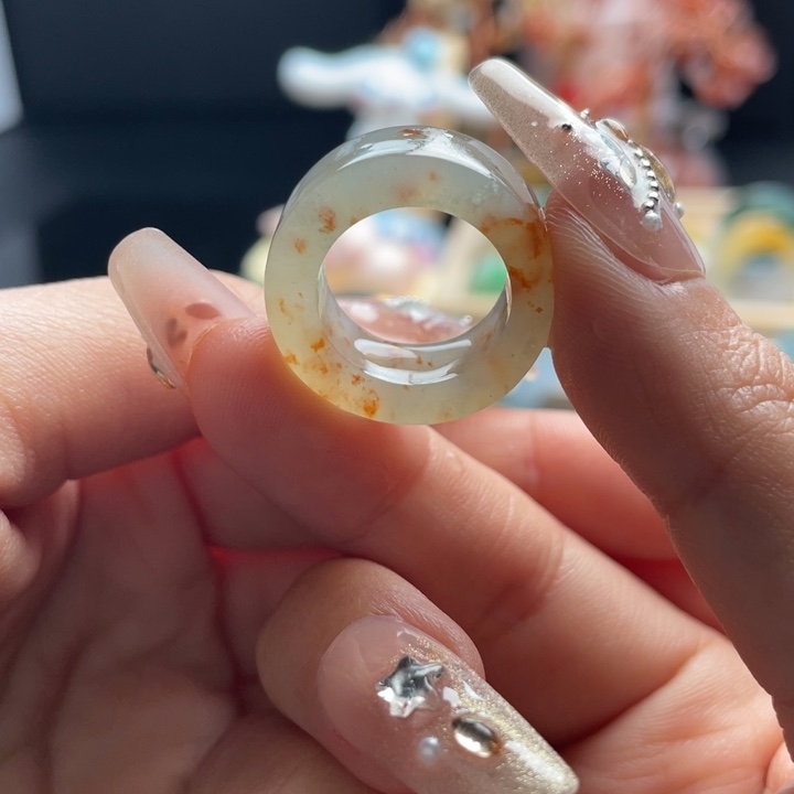 定制翡翠未镶嵌戒指