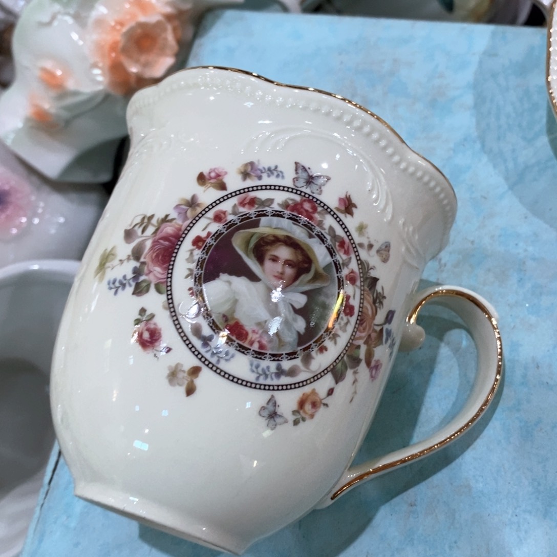 瓷1个大水杯女神1111111111111111111