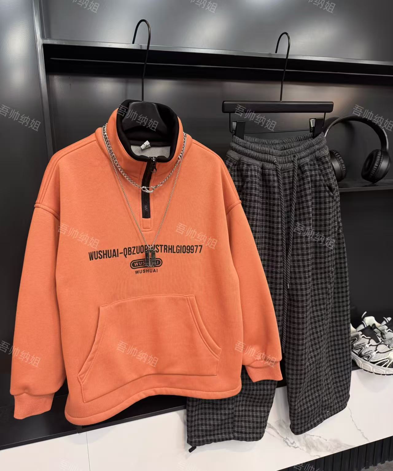 吾2025【Y】10月23日 加绒儿童潮酷橘色美式半拉链卫衣6002-