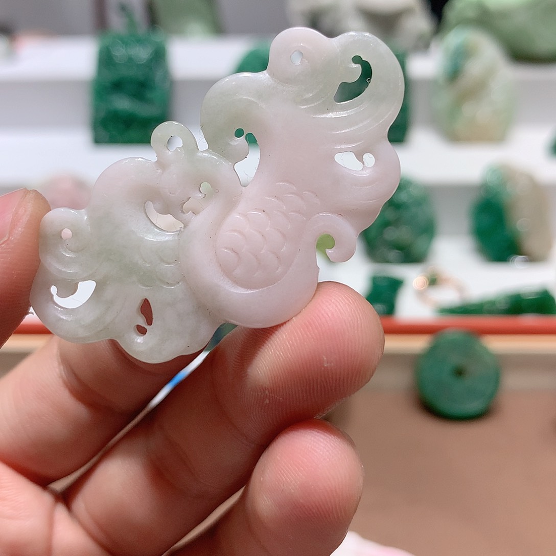 独山玉挂件未镶嵌